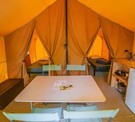 Onlycamp Le Petit Bocage Campsite Les Essarts (Vendee)